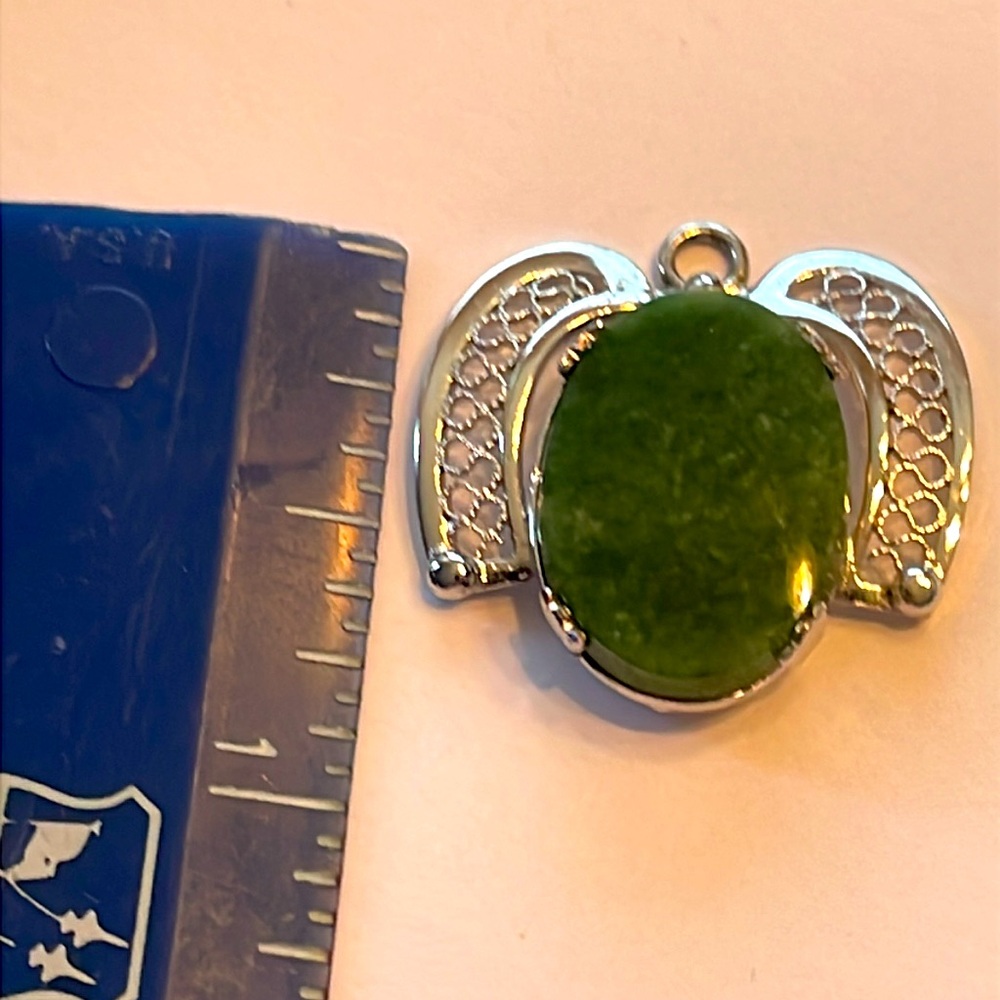 Elegant Sterling Silver and Green Jade Jewelry Set - Picture 5 of 7